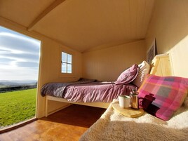 Cabin | 1 bedroom, bed sheets