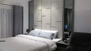 1 habitación, tabla de planchar con plancha, wifi y ropa de cama