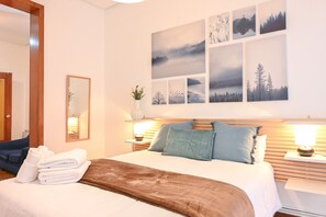 4 Schlafzimmer, Bügeleisen/Bügelbrett
