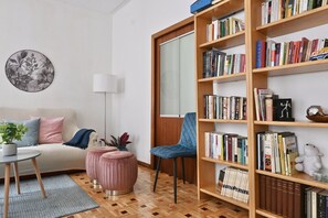 Interior - Four Bedroom Apartment in the Bohemian Neighborhood of Malasaña VLD13 (Madrid)