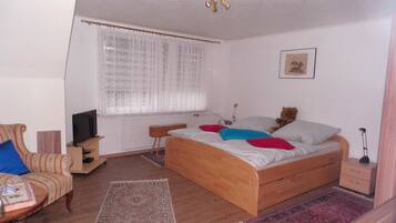 3 soverom, strykejern/-brett, wi-fi og sengetøy