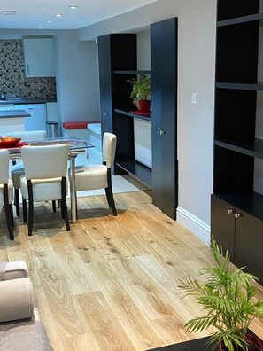 Apartment | Dining - Nottinghillgate 3-bed Apartment in London (London)