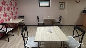 Restaurant - Askarov House (Kim Pen Khva Kolkhoz)