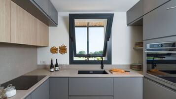 Frigorifero, lavastoviglie, tostapane