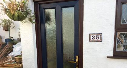 Charming 1-bed Apartment in Lyme Regis