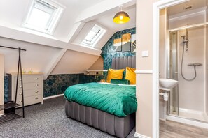 1 bedroom, free WiFi, bed sheets - Properties Unique / Room 06 -  Sandhaven Rooms Double (South Shields)