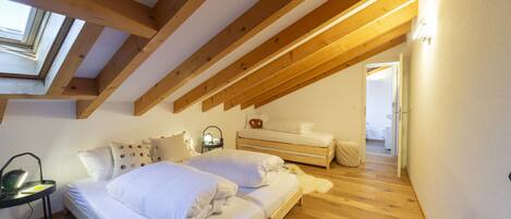 2 bedrooms, free WiFi, bed sheets