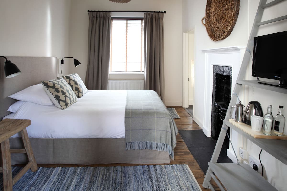 Deluxe Double Room, Ensuite | 1 bedroom, free WiFi, bed sheets