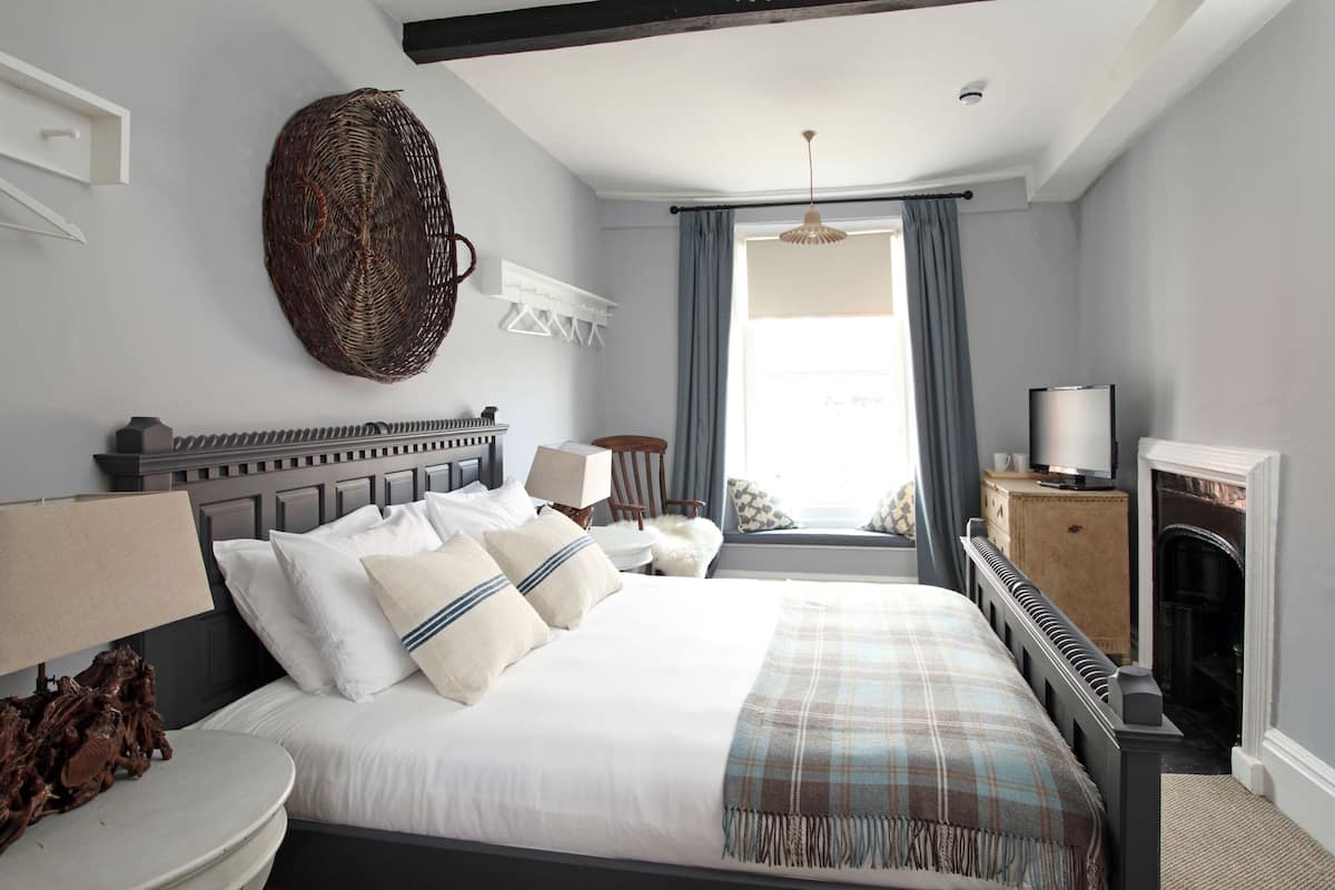 Superior Shared Dormitory, Ensuite | 1 bedroom, free WiFi, bed sheets