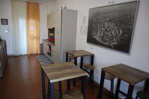Free daily continental breakfast  - B&B Le stanze di Aurora (Palermo)