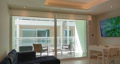 Marina Club Adriatic, Gibraltar - Studio Apartment