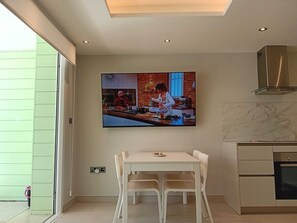 Apartment | Dining - Marina Club Adriatic, Gibraltar - Studio Apartment (Gibraltar)