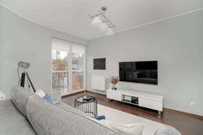 Televisión, oficina