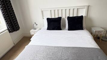 1 bedroom, iron/ironing board, free WiFi, bed sheets