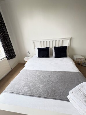 1 Schlafzimmer, Bügeleisen/Bügelbrett, kostenloses WLAN, Bettwäsche