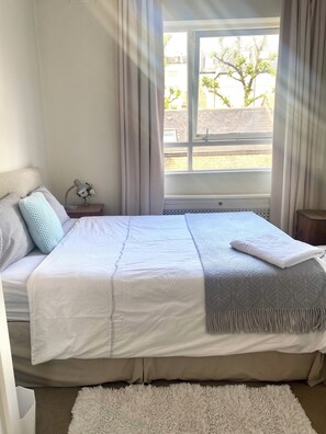 1 sovrum, strykjärn/strykbräda, wi-fi och sängkläder