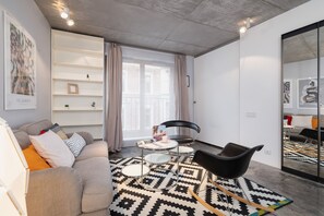 Apartment, 1 Bedroom, Kitchen | Living room