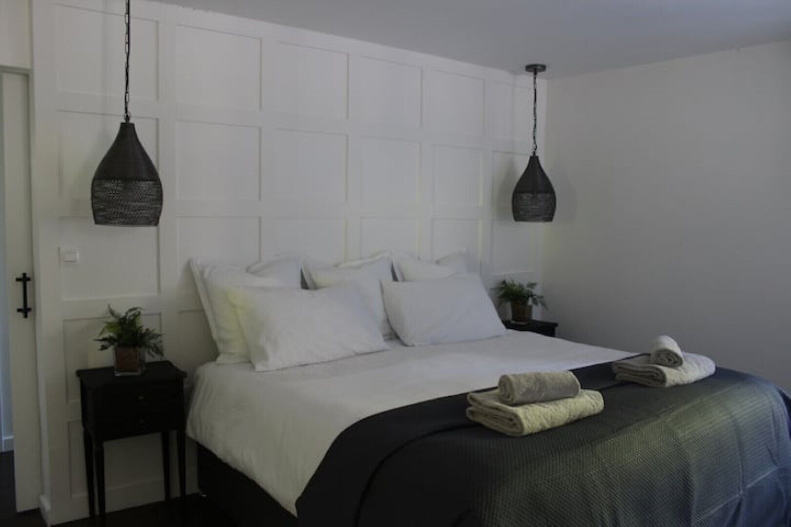 1 chambre, fer et planche à repasser, Wi-Fi gratuit, draps fournis