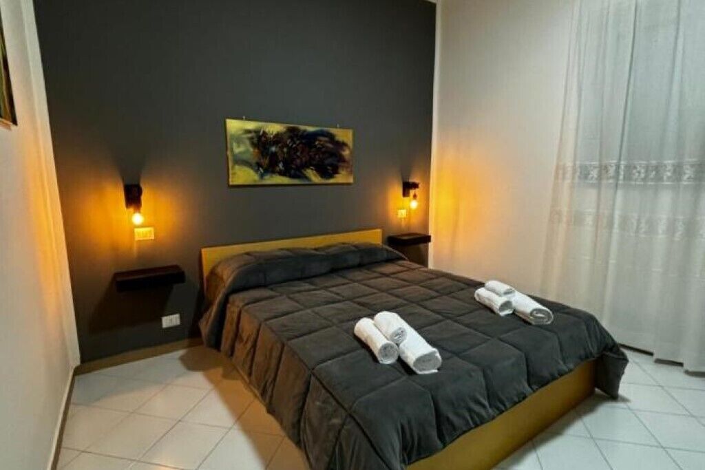 1 bedroom, free WiFi, bed sheets