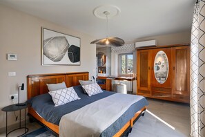 4 camere, ferro/asse da stiro, Wi-Fi gratuito, lenzuola