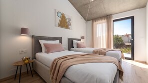 4 Schlafzimmer, Bügeleisen/Bügelbrett, kostenloses WLAN, Bettwäsche