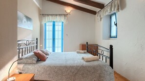 3 habitaciones, tabla de planchar con plancha y wifi gratis 