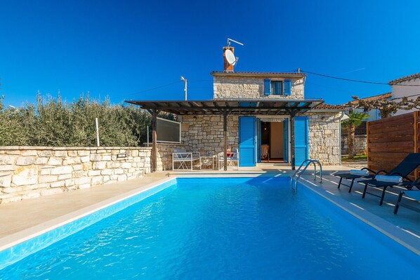 Pool - Villa casa Nadalina by Villas Guide (Višnjan)