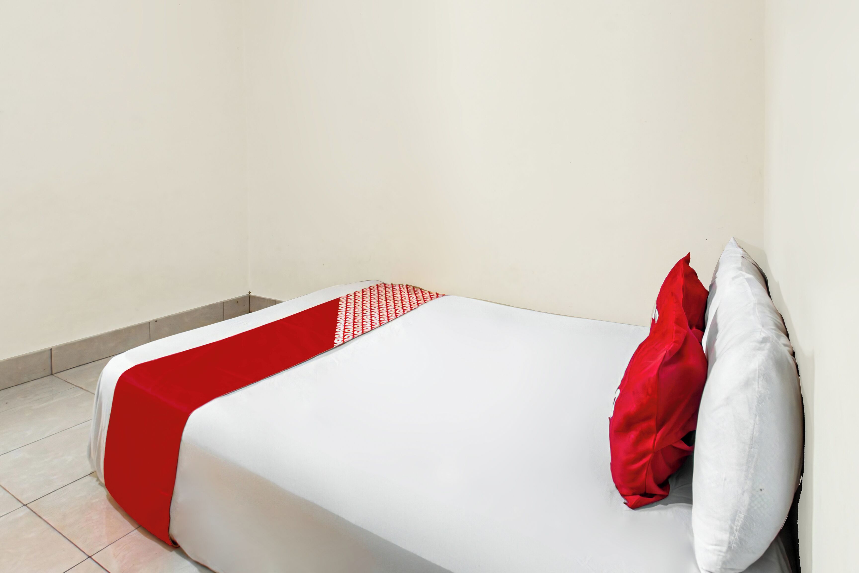 Habitación Deluxe doble | Escritorio, wifi gratis, ropa de cama