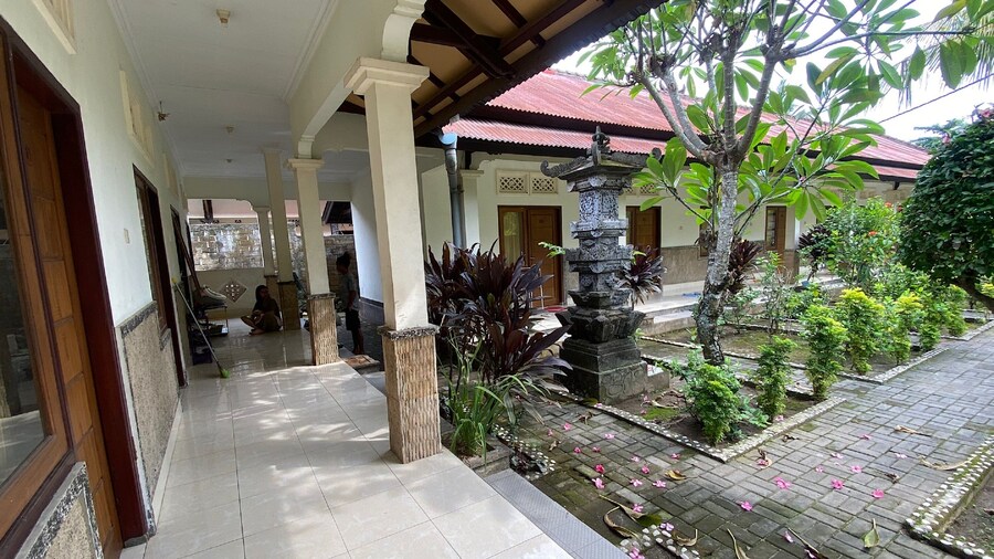 OYO 93657 Puri Batu Bolong