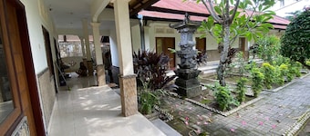 OYO 93657 Puri Batu Bolong