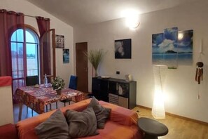 Living area - Apartment in San Pietro in Casale (Emilia-Romagna)