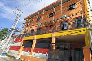 Front of property - Hotel O Homestay Purirano (Kendari)