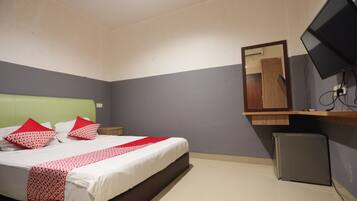 Free WiFi, bed sheets