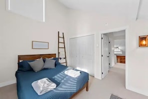 4 Schlafzimmer, Bügeleisen/Bügelbrett, WLAN, Bettwäsche