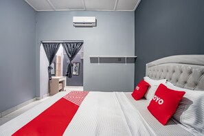 1 bedroom, free WiFi, bed sheets