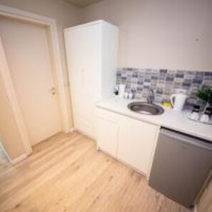 Chambre, 1 chambre, fumeurs, balcon | Intérieur