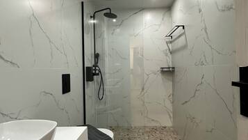 Comfort Single Room, shared bathroom | Bathroom | Hair dryer