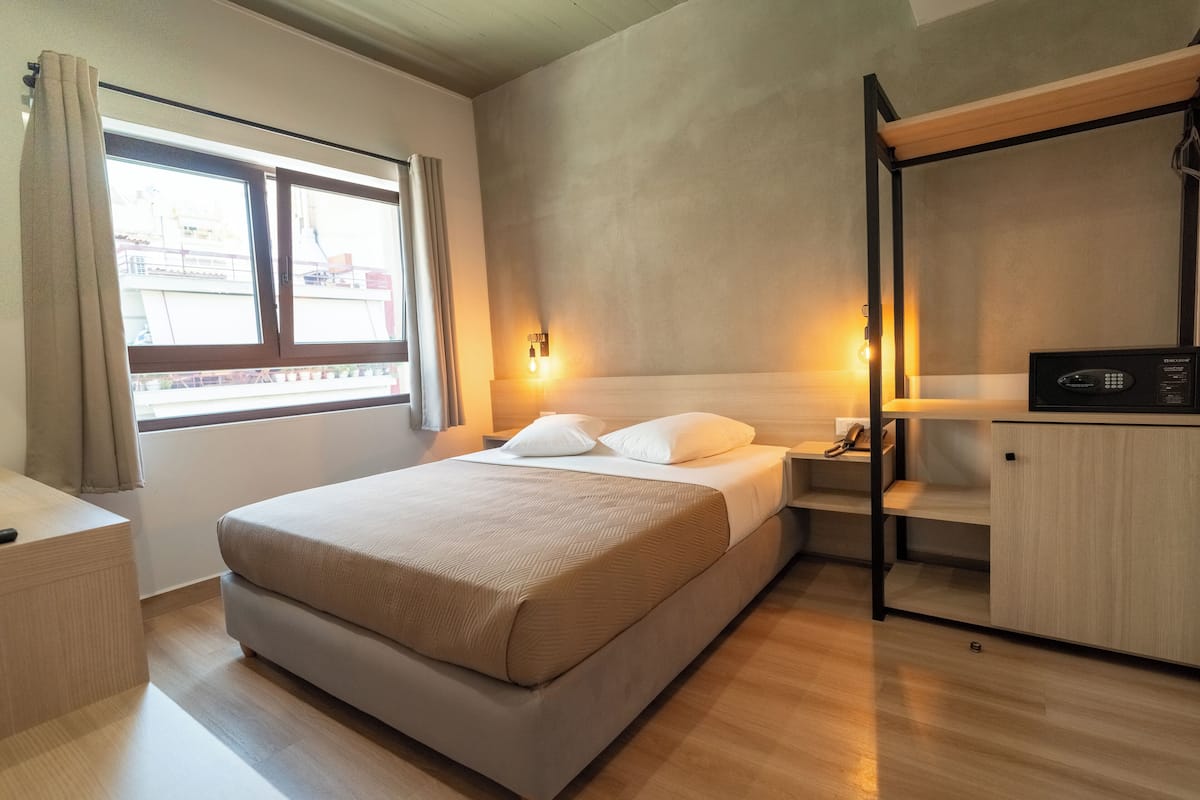 컴포트 더블룸 | 객실 내 금고, 노트북 작업 공간, 방음 설비, 다리미/다리미판