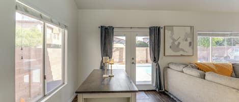 House (3 Bedrooms) | Interior