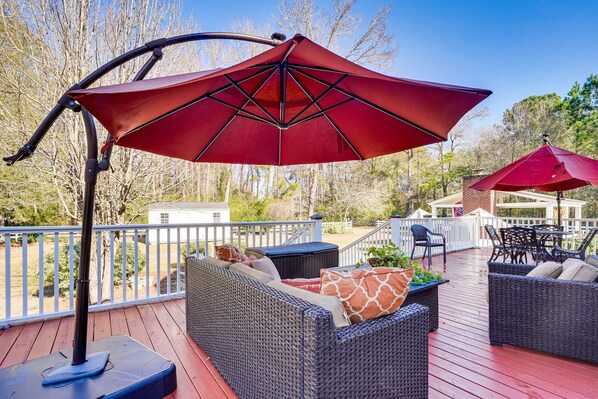 Interior - Charleston Home: Game Room, Large Deck & 2 Grills! (Charleston)