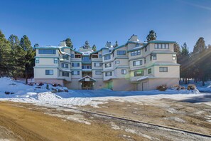 Apartment (1 Bedroom) | Interior - Angel Fire Condo w/ Mountain View < 1 Mi to Slopes (Angel Fire)