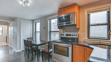 Apartment (2 Bedrooms) | Bahagian dalam