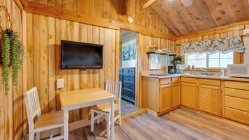 Apartment (0 Bedroom) | Interior