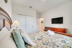 House (2 Bedrooms) | Interior - Pool Access: Cozy St Cloud Getaway! (St. Cloud)