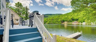 Peaceful Stark Cottage w/ Deck on South Ponds!
