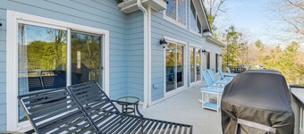 Littleton Home w/ On-site Lake Gaston Access!