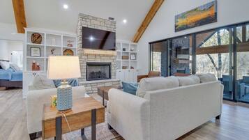 Rumah (4 Bedrooms) | Interior