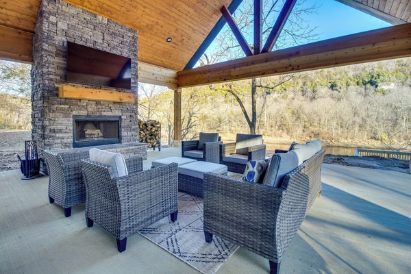 House (4 Bedrooms) | Front of property
