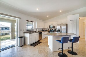 House (4 Bedrooms) | Interior - Canal-front Cape Coral Home w/ Fire Pit, By Beach! (Cape Coral)