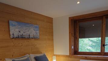 2 Schlafzimmer, Bügeleisen/Bügelbrett, Reisekinderbett, kostenloses WLAN